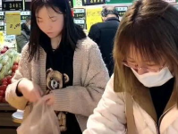 美国小姐姐卖橘子,跨越国界的甜蜜之旅